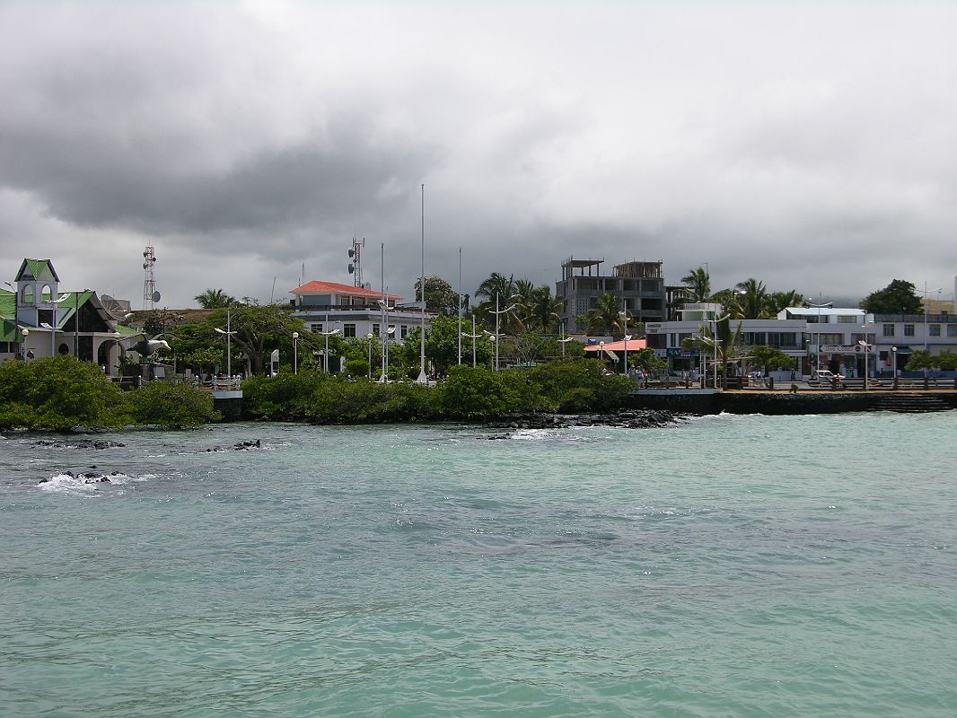 Galapagos 5-1-02 Puerto Ayora Landing